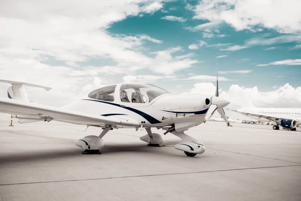 Commercial training aircraft on an airport ramp — FAA to Transport Canada Commercial Pilot Conversion