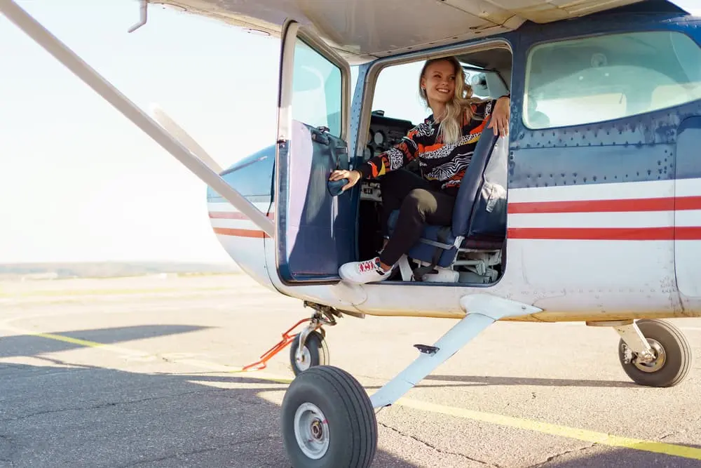Student pilot in a training aircraft — Private Pilot Ground School