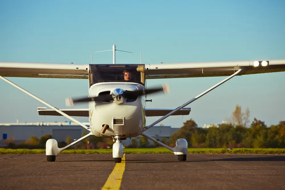 Single-engine training aircraft on a runway — Private Pilot Question Bank